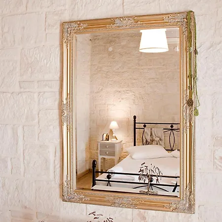 Artemisia Villa